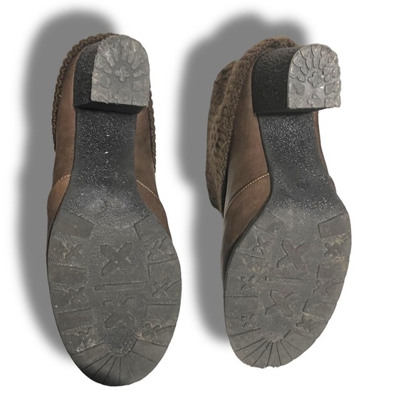 MUK LUKS Women's Chris Sweater Cuff Ankle Brown Booties with Heels Size 10 - Picture 8 of 9